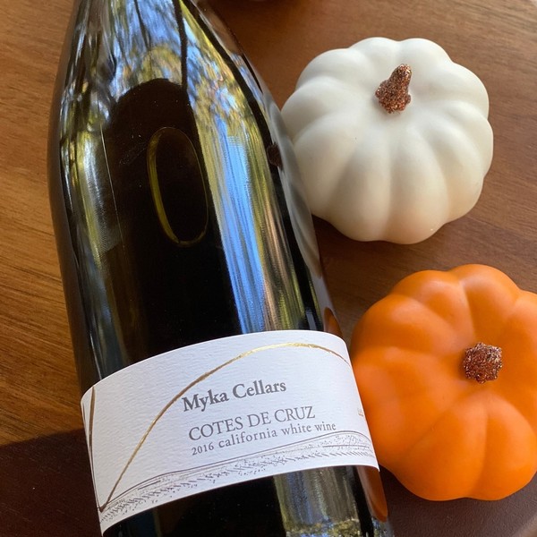 Myka Estates Cotes du Cruz Blanc bottle with pumpkins