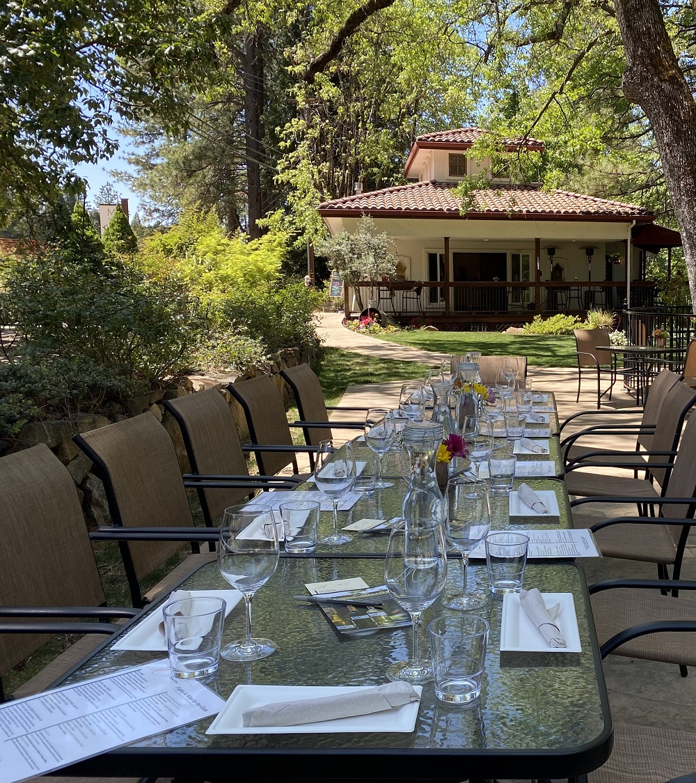 Outdoor table at Myka Estates set for event